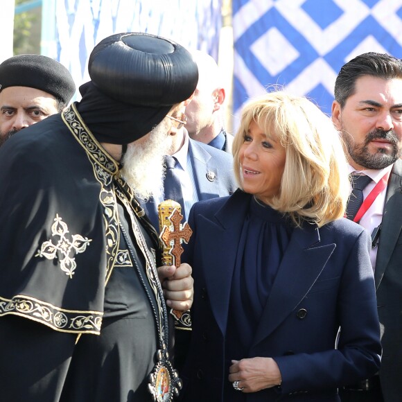 La Première Dame Brigitte Macron et le pape copte orthodoxe Tawadros II (Théodore II) - Le président de la République française et sa femme la Première Dame et le pape copte orthodoxe au siège de la papauté copte à la cathédrale Saint-Marcdu Caire à Abbassia, Egypte, le 29 janvier 2019. Le couple présidentiel français est en visite officielle de trois jours en Egypte. © Dominique Jacovides/Bestimage