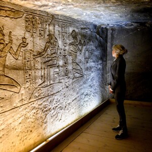 La première dame Brigitte Macron visite le temple d'Abou Simbel, l'un des sites archéologiques emblématiques du pays, le dimanche 27 janvier 2019. © Eliot Blondet/Pool/Bestimage