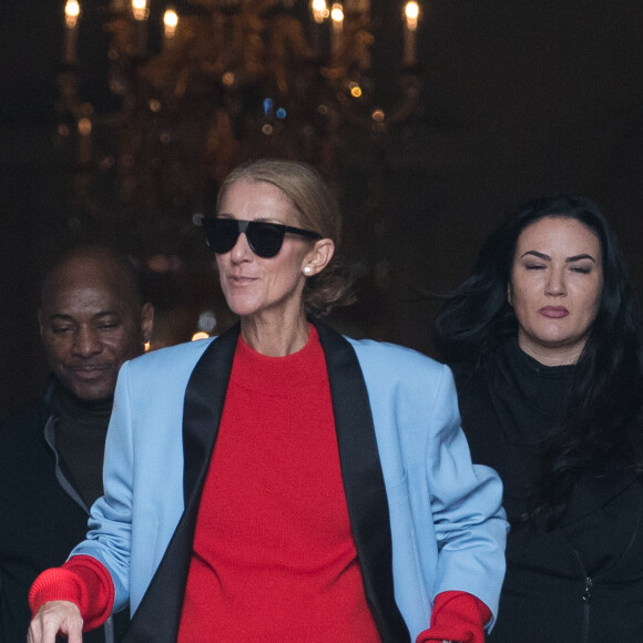 Céline Dion sort de l'hôtel de Crillon à Paris le 31 janvier 2019.