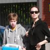 Angelina Jolie et sa fille Shiloh sont allées acheter un chiot dans une animalerie à Los Angeles le 26 janvier 2019.