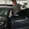 Exclusif - Brad Pitt grimpe dans sa voiture dans un parking souterrain à Beverly Hills le 29 janvier 2019.
