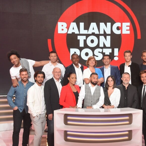 Exclusif - Cyril Hanouna et son équipe de chroniqueurs, Doc Gynéco, Julien Pasquet, le rappeur Ramous, Raymond Aabou, Bernard Laporte, Christine Kelly, Albert Batihe, Sandra Le Grand, Karim Zéribi, Agathe Auproux, Eric Naulleau, Bertrand Chameroy, Thibaud Vézirian et Mehdi Maizi - Tournage du pilote de l'émission "Balance ton Post!" sur la chaîne C8 à Boulogne-Billancourt, France, le 30 août 2018. © Coadic Guirec/Bestimage