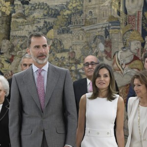 L'infante Pilar de Bourbon avec le roi Felipe VI et la reine Letizia d'Espagne lors d'une audience des membres de l'association "Nuevo Futuro" au palais de la Zarzuela à Madrid le 10 juillet 2018.