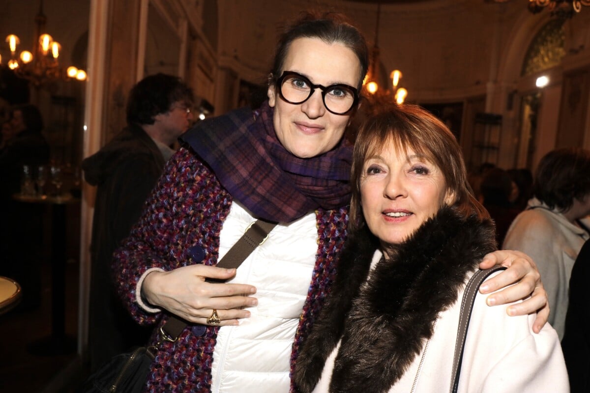 Photo Exclusif Armelle Lesniak et Blanche Raynal Première de la pièce Photo Exclusif Armelle Lesniak et Blanche Raynal Première de la pièce