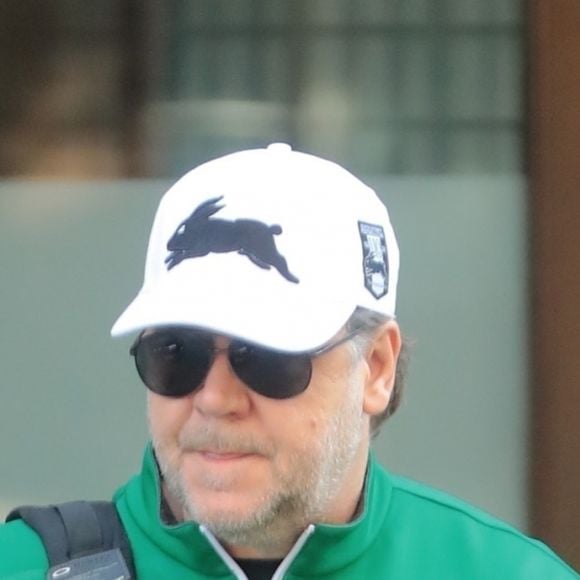 Exclusif - Russell Crowe à la sortie de son hôtel à New York, le 1er novembre 2018.