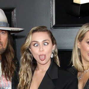 Miley Cyrus avec ses parents Tish Cyrus et Billy Ray Cyrus - Les célébrités arrivent à la 61ème soirée annuelle des GRAMMY Awards à Los Angeles, le 10 février 2019