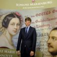 Le prince Ernst August de Hanovre Jr présentant une exposition à propos de Marie et Georg de Hanovre au château Marienburg à Pattensen le 12 avril 2018.