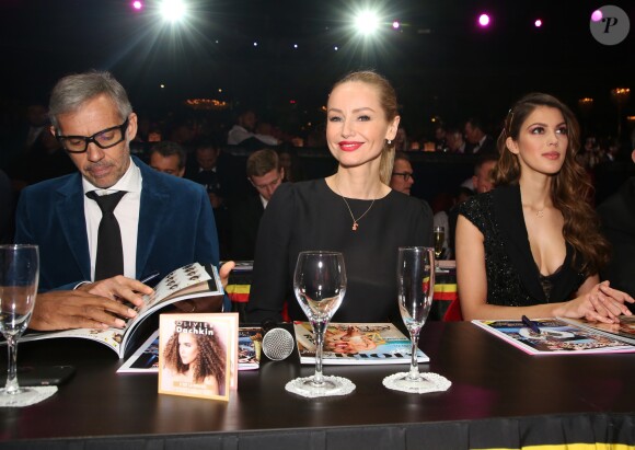 Exclusif - Paul Belmondo, Adriana Karembeu, Iris Mittenaere - Le jury et les invités posent et déjeunent juste avant le début du défilé de la 15ème édition de "Top Model Belgium" au Lido à Paris, le 3 février 2019. © Philippe Doignon / Denis Guignebourg / Bestimage