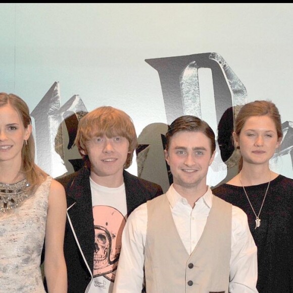 Michael Gambon, Tom Felton, Emma Watson, Rupert Grint, Daniel Radcliffe, Bonnie Wright, Jessie Cave & Jim Broadbent en 2009 à Londres