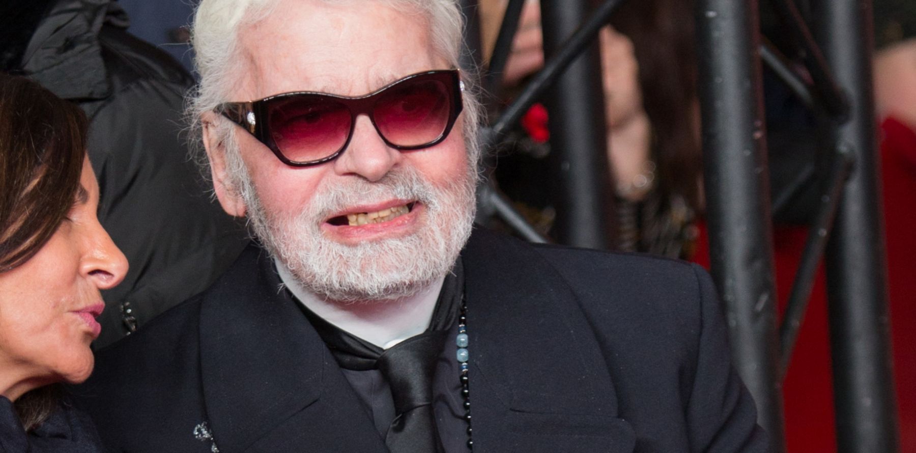 Karl Lagerfeld : Mort à 85 Ans, Plus De 60 Ans Passés Dans La Mode ...