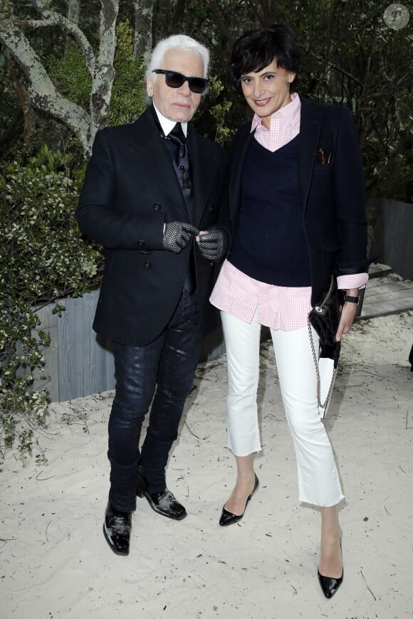 Karl Lagerfeld et Ines de la Fressange au défilé de mode Chanel Haute Couture printemps-été 2013 au Grand Palais à Paris. Le 22 janvier 2013.