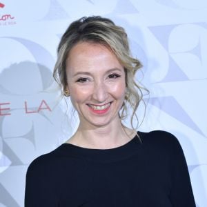 Audrey Lamy au photocall de la 17ème édition du "Dîner de la mode du Sidaction" au Pavillon d'Armenonville à Paris, France, le 24 janvier 2019. Depuis 2003, ce dîner permet de montrer l'engagement indéfectible du monde de la mode en faveur de la lutte contre le sida. © Rachid Bellak/Bestimage