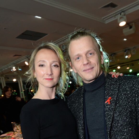 Audrey Lamy et Alex Lutz à la 17ème édition du "Dîner de la mode du Sidaction" au Pavillon d'Armenonville à Paris, France, le 24 janvier 2019. Depuis 2003, ce dîner permet de montrer l'engagement indéfectible du monde de la mode en faveur de la lutte contre le sida. © Rachid Bellak/Bestimage