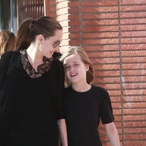 Angelina Jolie et sa fille Vivienne Marcheline Jolie-Pitt sont allées faire du shopping dans le quartier de Los Feliz, le 17 février 2019