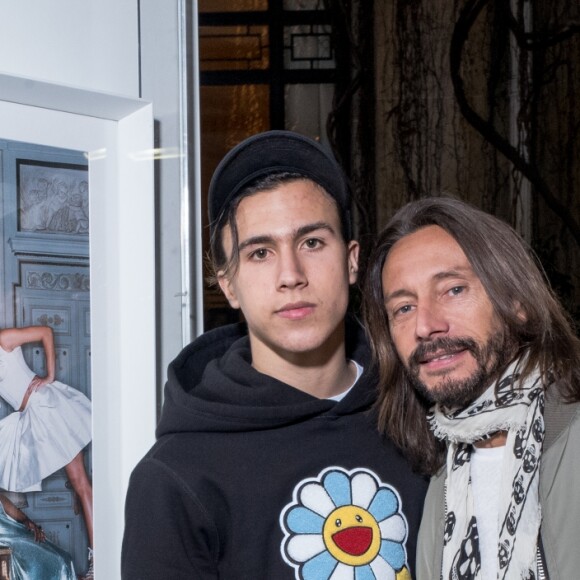 Exclusif - Bob Sinclar et son fils Raphaël - Vernissage de l'exposition "Femmes je vous aime" à l'Hôtel Plaza Athénée à Paris, le 25 février 2019. © Cyril Moreau/Bestimage
