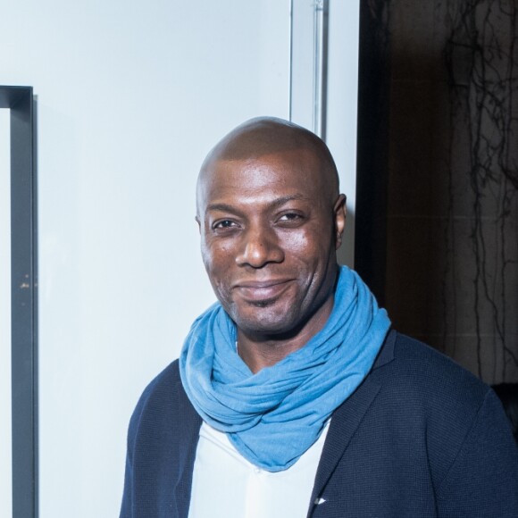 Exclusif - Harry Roselmack - Vernissage de l'exposition "Femmes je vous aime" à l'Hôtel Plaza Athénée à Paris, le 25 février 2019. © Cyril Moreau/Bestimage