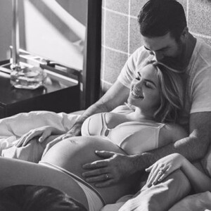 Kate Upton (enceinte) et Justin Verlander, Instagram, le 21 novembre 2018.