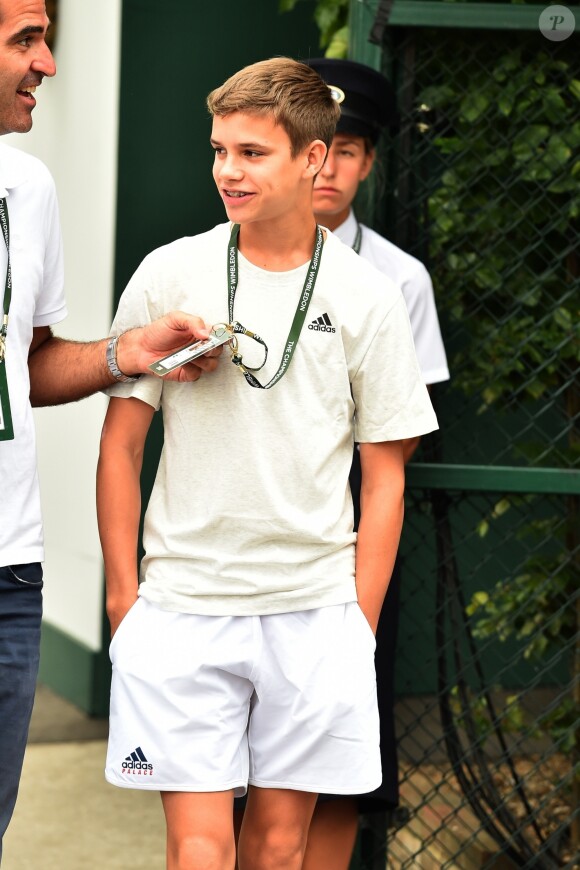 Romeo Beckham à son arrivée au tournoi de tennis de Wimbledon à Londres. Le 4 juillet 2018