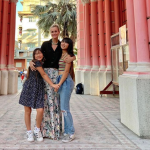 Laeticia Hallyday et ses filles, Jade et Joy, en vacances au Vietnam pour les fêtes de fin d'année - décembre 2018.