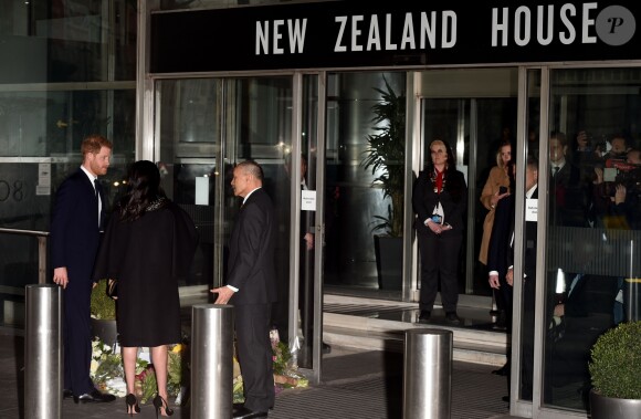 Le prince Harry, duc de Sussex, Meghan Markle, duchesse de Sussex - Le duc et la duchesse de Sussex viennent rendre hommage aux victimes de la tuerie de Christchurch et signer le livre de condoléances à New Zealand House à Londres le 19 mars 2019.