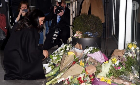 Meghan Markle, duchesse de Sussex - Le duc et la duchesse de Sussex viennent rendre hommage aux victimes de la tuerie de Christchurch et signer le livre de condoléances à New Zealand House à Londres le 19 mars 2019.