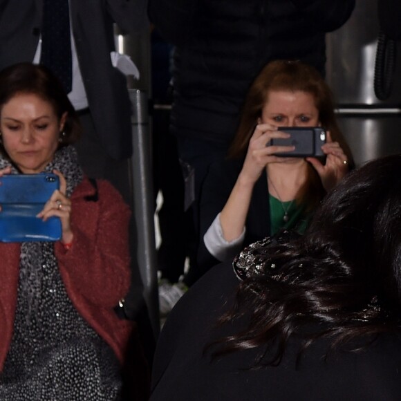 Meghan Markle, duchesse de Sussex - Le duc et la duchesse de Sussex viennent rendre hommage aux victimes de la tuerie de Christchurch et signer le livre de condoléances à New Zealand House à Londres le 19 mars 2019.