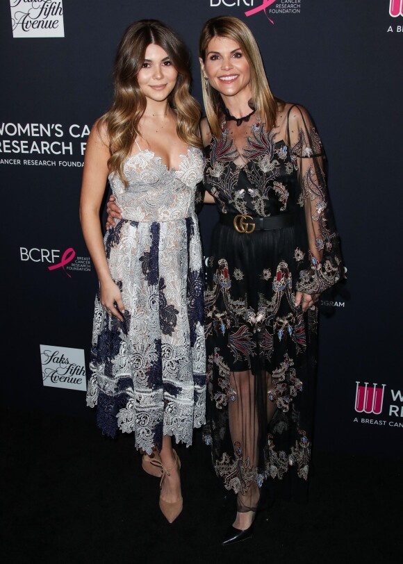 Olivia Jade Giannulli et sa mère Lori Loughlin à la soirée capitative Women's Cancer Research à l'hôtel Beverly Wilshire à Beverly Hills, le 27 février 2018