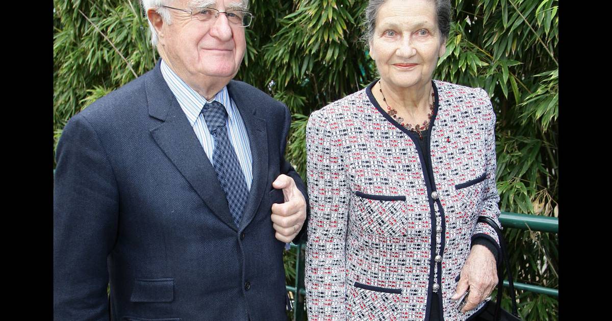 Sa Famille Mercotte Et Son Mari