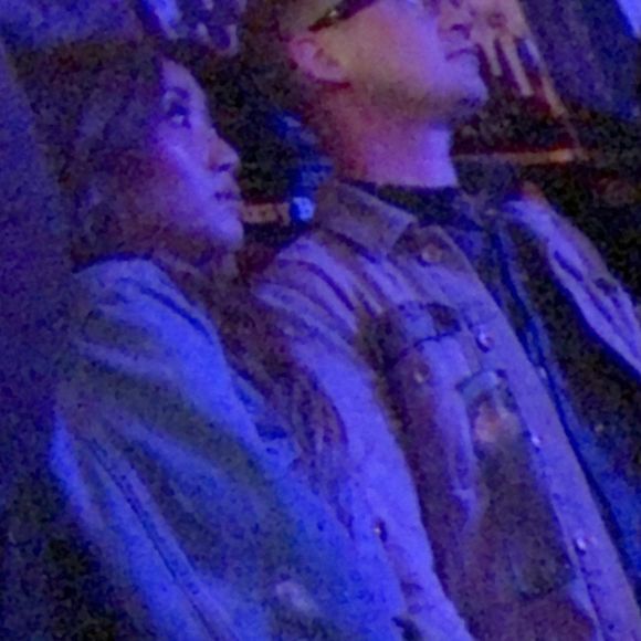 Macaulay Culkin (parrain de P. Jackson) et sa compagne Brenda Song au premier concert de Paris Jackson à The Mint à Los Angeles, le 30 mars 2019.