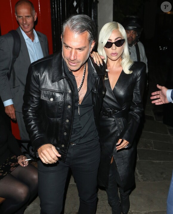 Lady Gaga et son ex Christian Carino à Londres, le 26 septembre 2018.