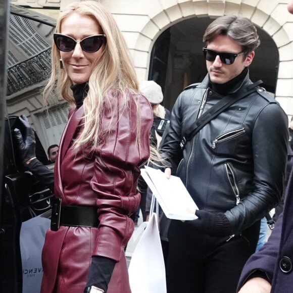 Céline Dion et Pepe Munoz sont de retour à l'hôtel, Le Crillon, à Paris, après leur visite chez Givenchy. Le 24 janvier 2019.