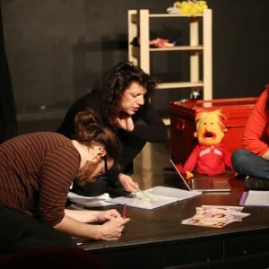 Exclusif - Adeline Blondieau et Séverine Robic en repetition lors du filage "Les contes d'Adeline" texte et mise en scène de Adeline Blondieau à la comédie Saint-Michel à Paris le 29 Mars 2019.© Denis Guignebourg/Bestimage