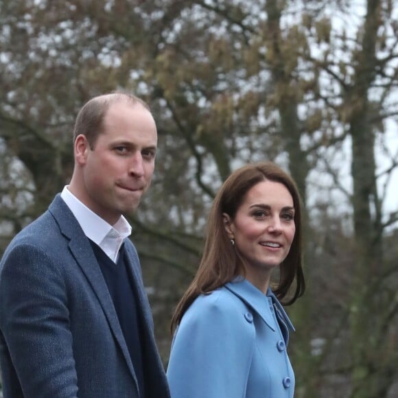 Le prince William, duc de Cambridge, et Kate Catherine Middleton, duchesse de Cambridge en visite au centre "SureStart Facility" à Ballymena lors de leur voyage officiel en Irlande. Le 28 février 2019