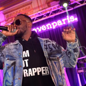 Dadju (Dadju Djuna Nsungula) lors de la soirée de lancement de la collection capsule "I'm not a rapper" de la marque ElevenParis à Paris, France, le 11 avril 2019. © Veeren/Bestimage