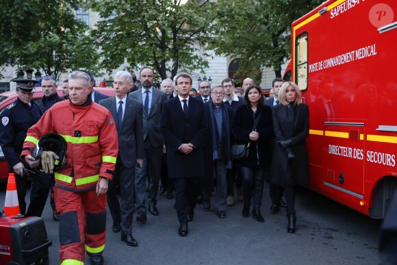 Didier Lallement, préfet de Police de Paris, Edouard Philippe, Premier ministre, le président de la République française, Emmanuel Macron, le secrétaire d'État à l'Intérieur Laurent Nuñez, monseigneur Patrick Chauvet recteur-archiprêtre de la cathédrale Notre-Dame de Paris, la maire de Paris, Anne Hidalgo, la Première dame Brigitte Macron - Le président de la République française est venu constater les dégâts provoqués par l'incendie survenu en la cathédrale Notre-Dame de Paris, France, le 15 avril 2019. © Stéphane Lemouton/Bestimage