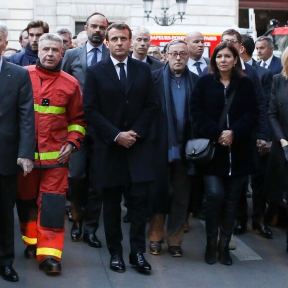 Didier Lallement, préfet de Police de Paris, Edouard Philippe, Premier ministre, le président de la République française, Emmanuel Macron, Franck Riester, ministre de la Culture, monseigneur Patrick Chauvet recteur-archiprêtre de la cathédrale Notre-Dame de Paris, la maire de Paris, Anne Hidalgo, la Première dame Brigitte Macron - Le président de la République française est venu constater les dégâts provoqués par l'incendie survenu en la cathédrale Notre-Dame de Paris, France, le 15 avril 2019. © Stéphane Lemouton/Bestimage