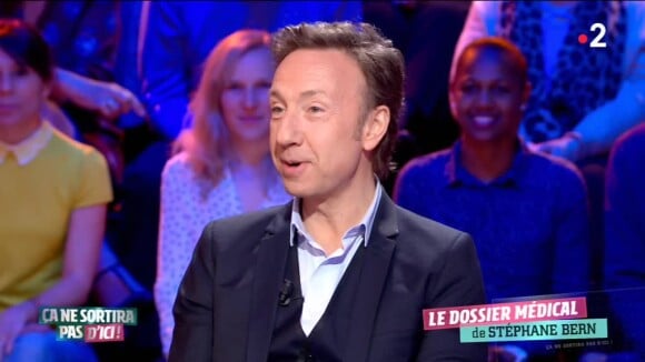 Stéphane Bern annonce être célibataire sur le plateau de "Ça ne sortira pas d'ici" mercredi 17 avril 2019 sur France 2.