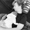 Antoine Griezmann partage une sieste avec son fils Amaro. Instagram, le 19 avril 2019.