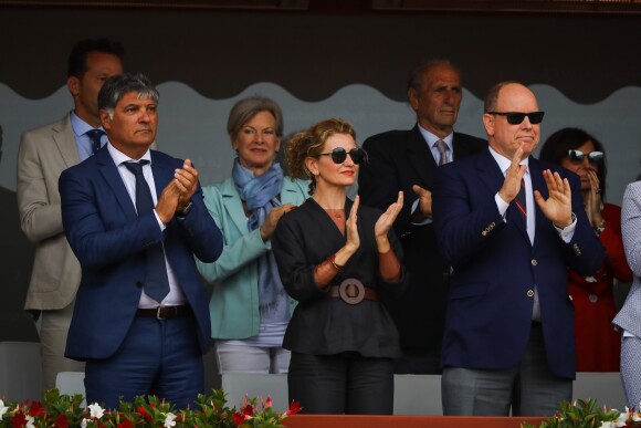 Toni Nadal, sa femme et le prince Albert II de Monaco durant le Rolex Monte Carlo Masters 2019 sur le court Rainier III pour les demi-finales à Roquebrune Cap Martin le 20 avril 2019. © Bruno Bebert / Bestimage