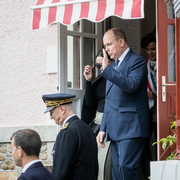 Le prince Albert II de Monaco lors de l'inauguration de l'exposition Grace de Monaco, princesse en Dior le 25 avril 2019 à Granville, à la villa Les Rhumbs qui abrite le musée Christian Dior. © Cyril Moreau/Bestimage