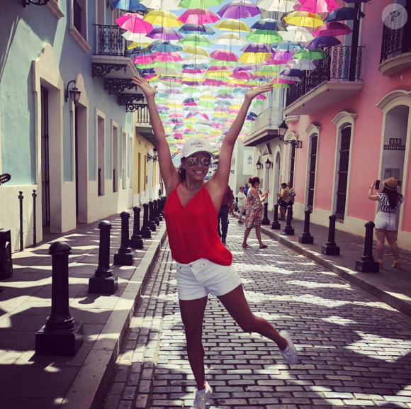 Eva Longoria poursuit ses vacances de rêve ! Après Saint-Barthélemy, elle s'est envolée pour Porto-Rico. Avril 2019.