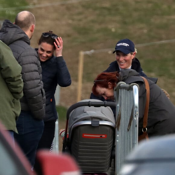 Exclusif - Mike Tindall, Catherine Kate Middleton, duchesse de Cambridge, Zara Tindall (Phillips) lors d'une après-midi de détente en famille en marge des courses de chevaux de Burnham dans le Norfolk le 12 avril 2019.