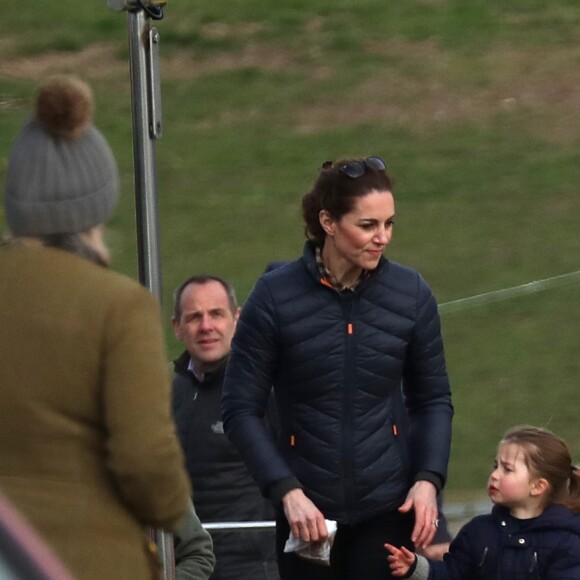 Exclusif - Catherine Kate Middleton, duchesse de Cambridge, la princesse Charlotte lors d'une après-midi de détente en famille en marge des courses de chevaux de Burnham dans le Norfolk le 12 avril 2019.