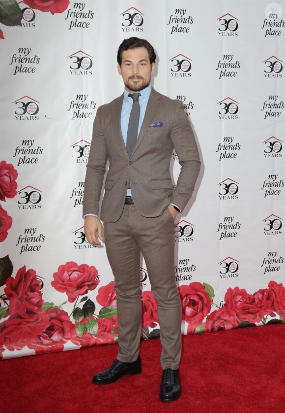 Giacomo Gianniotti au 30e gala annual My Friend's Place au Hollywood Palladium à Los Angeles, le 7 avril 2018.