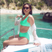 Agathe Auproux sexy en bikini : photos de ses vacances parfaites en Grèce