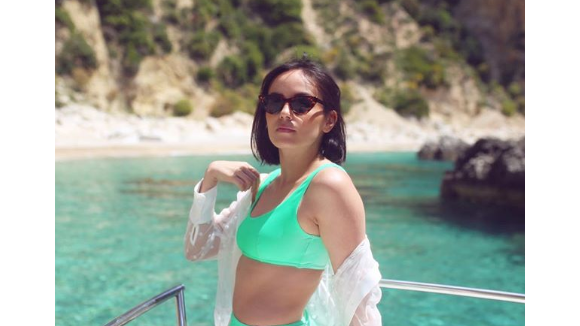 Agathe Auproux sexy en bikini : photos de ses vacances parfaites en Grèce