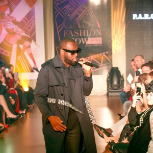 Exclusif - Le rappeur Gims (Maître Gims - Gandhi Djuna) lors du défilé de la 14ème édition du Casa Fashion Show au Sofitel Casablanca Tour Blanche à Casablanca, Maroc, le 20 avril 2019. Sept ans déjà que le Casa Fashion Show promeut la femme marocaine citoyenne du monde. Devenu un rendez-vous incontournable et placé sous le Haut Patronage de Sa Majesté le Roi du Maroc, l'événement porté par K.Cheddadi et chorégraphié par H.Ghorab, se veut le reflet d'une société plurielle et avant-gardiste, jonglant avec brio entre ses racines orientales et sa culture occidentale. Une société solidaire également… L'événement soutenant depuis son lancement l’Association des Bonnes Œuvres du Cœur dont l’objectif est de redonner un souffle de vie et d’espoir aux bébés bleus. Le Casa Fashion Show dévoile au public marocain les collections Printemps/Eté 2019 des griffes les plus prestigieuses : de Etro à Oud Paris, en passant par Elisabetta Franchi, Pinko, Dice Kayek, Just Cavalli ou encore Orza Couture… Les créateurs marocains Lina Cahill et Sara Chraibi revisitent la robe du soir, avec cet œil aiguisé et ce sens pointu du détail qui les caractérisent. Le talentueux couturier tunisien, Ali Karoui (souvent surnommé le nouveau Azzedine Alaia), est présent pour la seconde fois consécutive. Enfin, l’enseigne marocaine de luxe IO sera la chaussure officielle de l’événement et l’Oréal Paris, le partenaire coiffure et make up du show. © Philippe Doignon/Bestimage