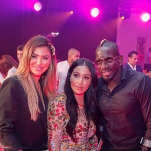 Exclusif - Mamadou Sakho (en béquilles), sa femme Majda, Lalla Rania Benchegra et guest lors de la 14ème édition du Casa Fashion Show au Sofitel Casablanca Tour Blanche à Casablanca, Maroc, le 20 avril 2019. Sept ans déjà que le Casa Fashion Show promeut la femme marocaine citoyenne du monde. Devenu un rendez-vous incontournable et placé sous le Haut Patronage de Sa Majesté le Roi du Maroc, l'événement porté par K.Cheddadi et chorégraphié par H.Ghorab, se veut le reflet d'une société plurielle et avant-gardiste, jonglant avec brio entre ses racines orientales et sa culture occidentale. Une société solidaire également… L'événement soutenant depuis son lancement l’Association des Bonnes Œuvres du Cœur dont l’objectif est de redonner un souffle de vie et d’espoir aux bébés bleus. Le Casa Fashion Show dévoile au public marocain les collections Printemps/Eté 2019 des griffes les plus prestigieuses : de Etro à Oud Paris, en passant par Elisabetta Franchi, Pinko, Dice Kayek, Just Cavalli ou encore Orza Couture… Les créateurs marocains Lina Cahill et Sara Chraibi revisitent la robe du soir, avec cet œil aiguisé et ce sens pointu du détail qui les caractérisent. Le talentueux couturier tunisien, Ali Karoui (souvent surnommé le nouveau Azzedine Alaia), est présent pour la seconde fois consécutive. Enfin, l’enseigne marocaine de luxe IO sera la chaussure officielle de l’événement et l’Oréal Paris, le partenaire coiffure et make up du show. © Philippe Doignon/Bestimage