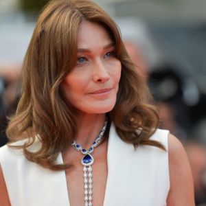 Carla Bruni-Sarkozy (Robe Dior Haute-Couture) - Montée des marches du film "Le Grand Bain" lors du 71ème Festival International du Film de Cannes. Le 13 mai 2018 © Borde-Jacovides-Moreau/Bestimage