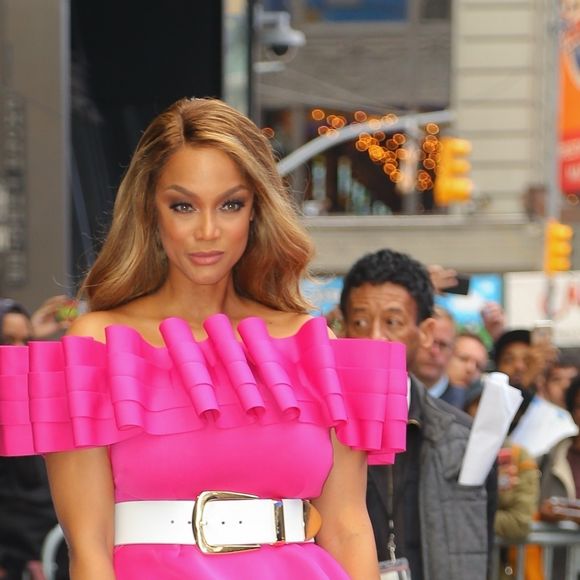 Tyra Banks fait la promotion du magazine Sports Illustrated Swimsuit 2019 dont elle fait la couverture à New York, le 8 mai 2019  Former model and TV host Tyra Banks looks great on Pink while promoting her new Sports Illustrated Swimsuit 2019 cover! 8th may 201908/05/2019 - New York